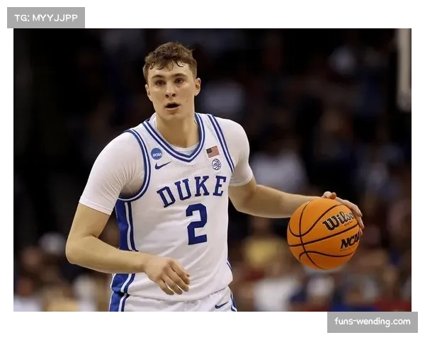 弗拉格加时赛关键篮板助攻 独行侠状元展现大心脏